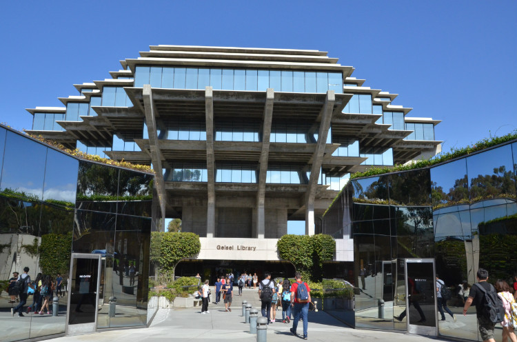 美国加州大学圣地亚哥分校